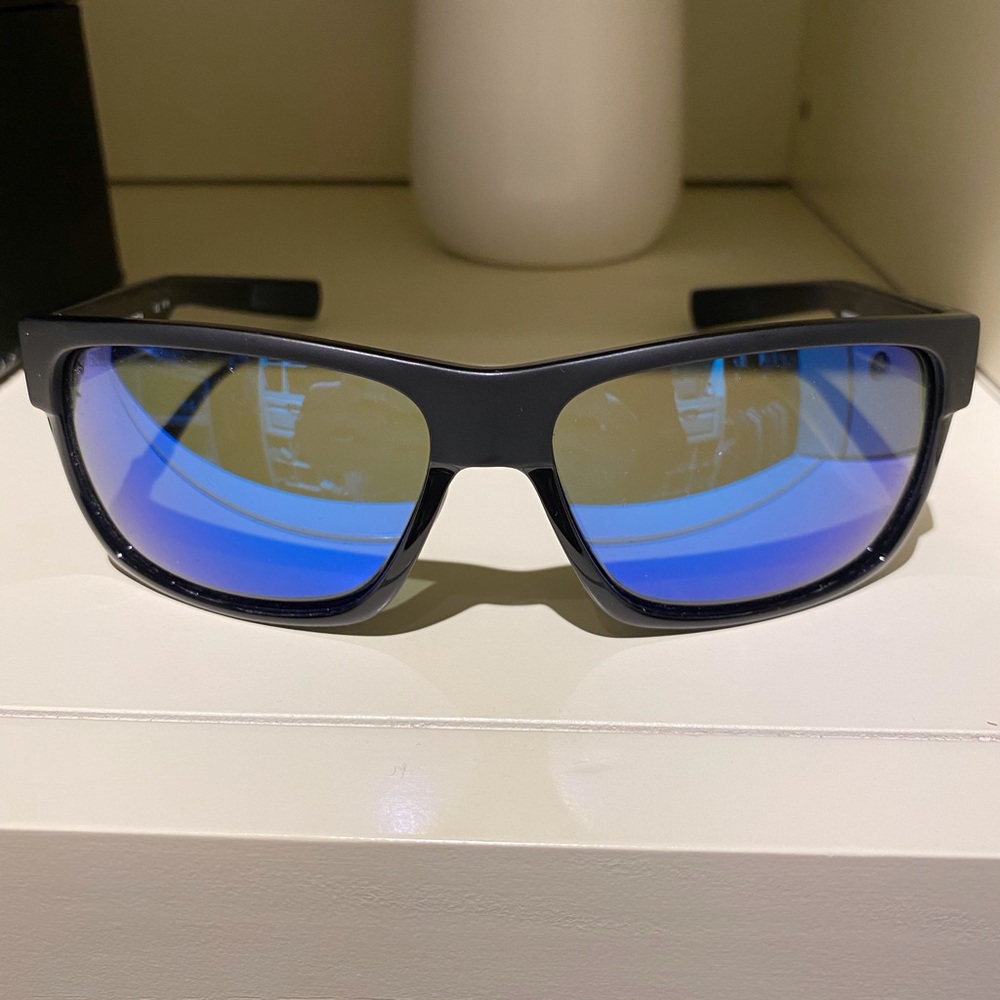 Costa Del Mar Half Moon - Black/Blue